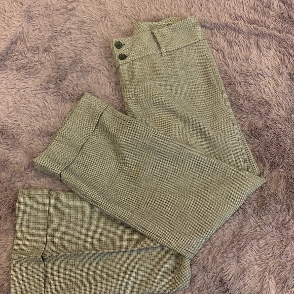 Wool Banana Republic Checkered Trousers, Size 8. - Picture 3 of 4